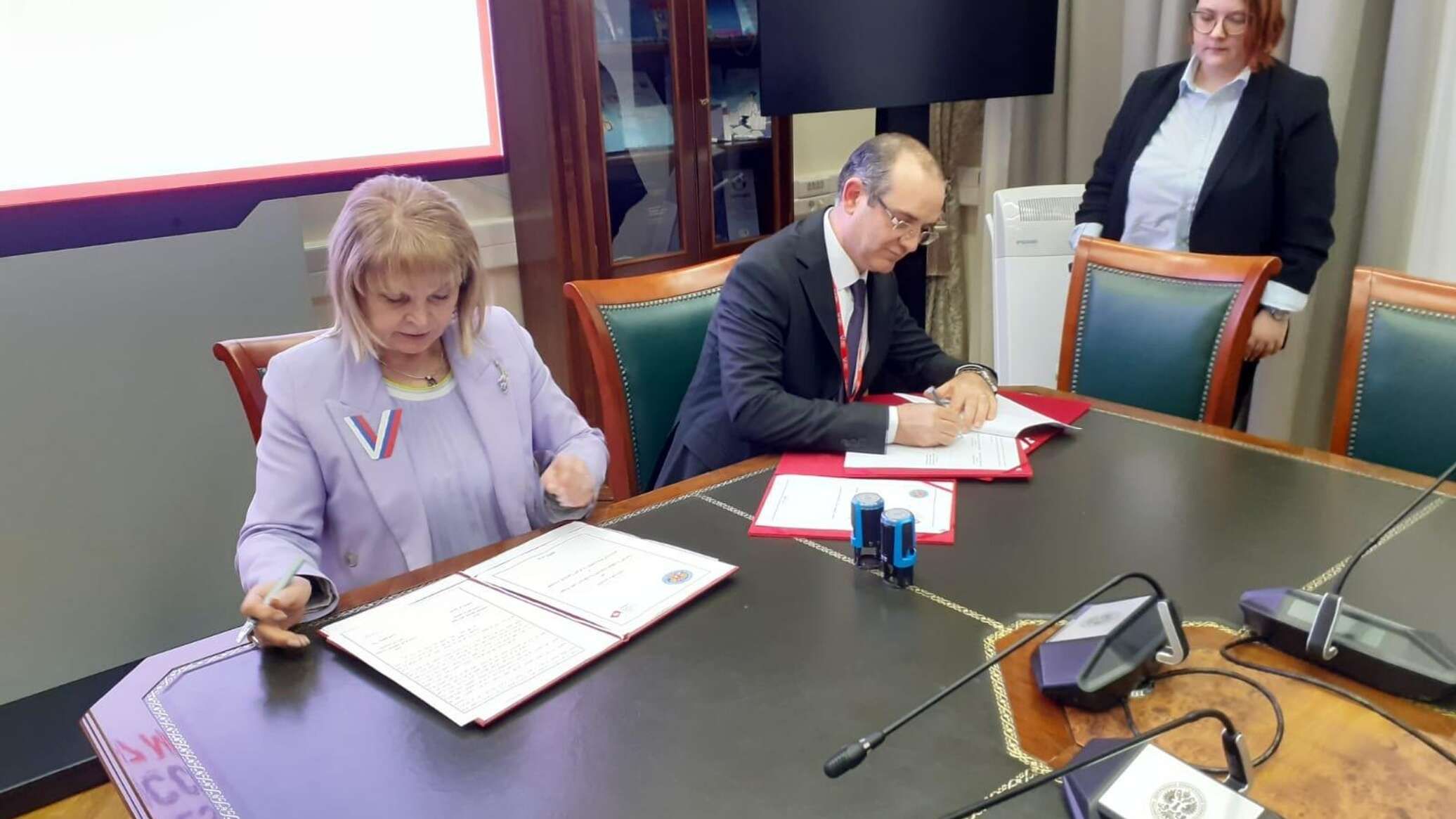 تونس وروسيا توقعان مذكرة تعاون في المجال الانتخابي