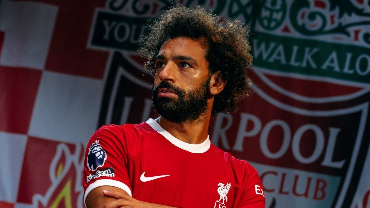 محمد صلاح يرسل طائرة خاصة مجهزة طبيا لعلاج أحمد رفعت في إنجلترا