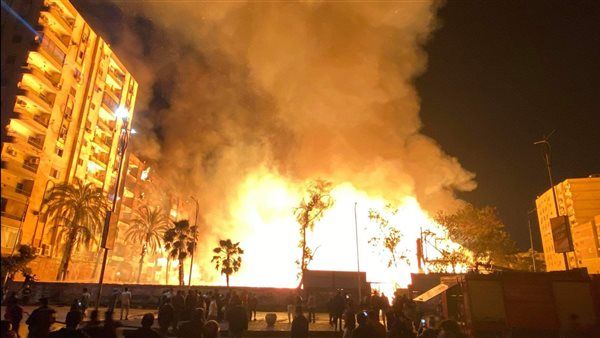 فيديو.. نشوب حريق ضخم داخل استوديو الأهرام .. "لوكيشن مسلسل المعلم"