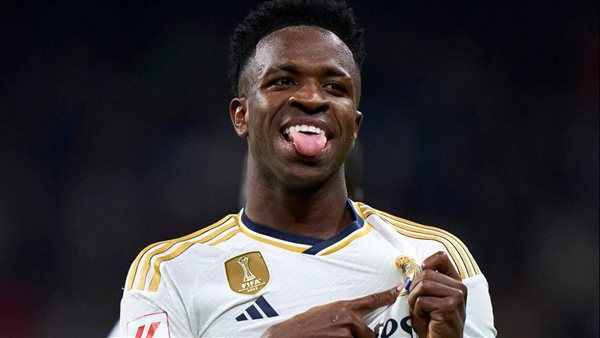 فينسيوس يقود هجوم ريال مدريد أمام أوساسونا بالدوري الإسباني