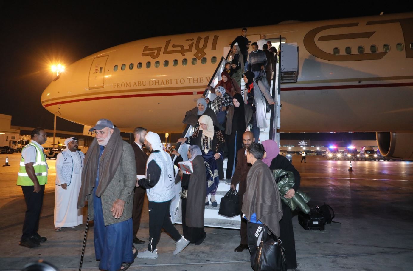 الخليج اليوم .. الإمارات تستقبل الدفعة الثالثة عشرة من الأطفال الفلسطينيين الجرحى ومرضى السرطان