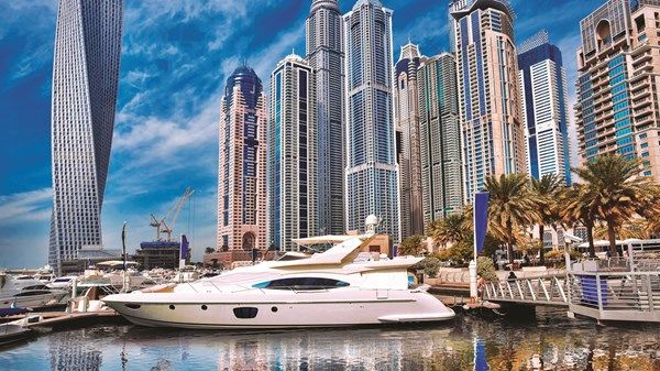 طقس صحو إلى غائم مع توقع أمطار غدا