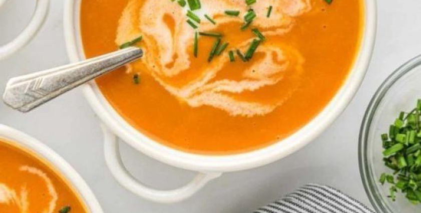 بكوب لبن واحد جهزي شوربة الكريمة بأقل التكاليف.. «هتعمليها كل يوم»