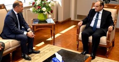 وزير الصناعة: الاستعانة بـ"اليونيدو" في إعادة هيكلة 174 منطة صناعية