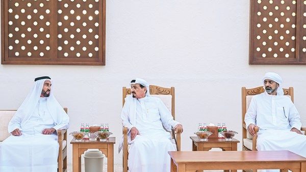 الحكام يواصلون استقبال المهنئين بالشهر الفضيل