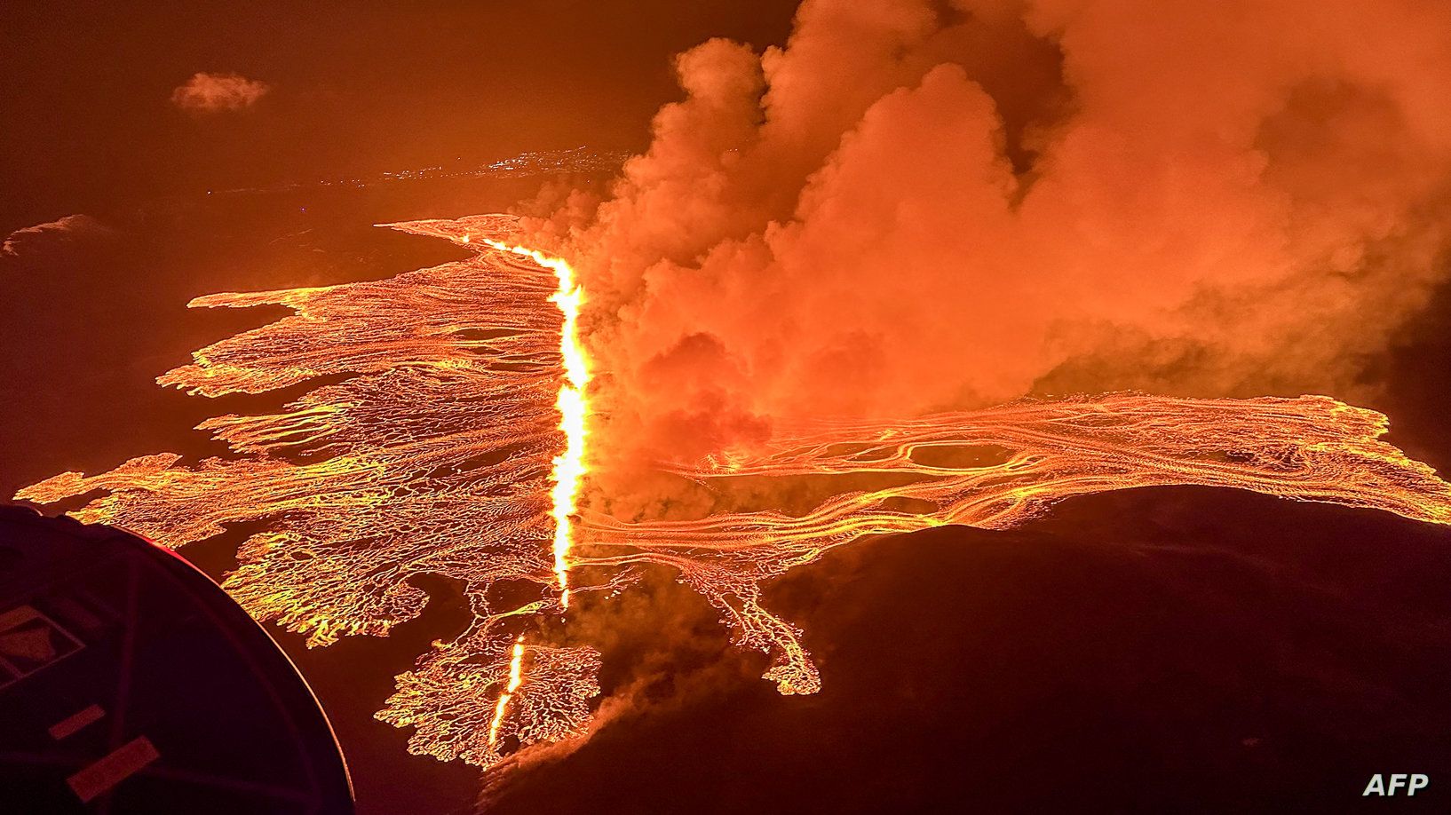 الامارات | عمليات إخلاء بسبب ثوران بركان في أيسلندا