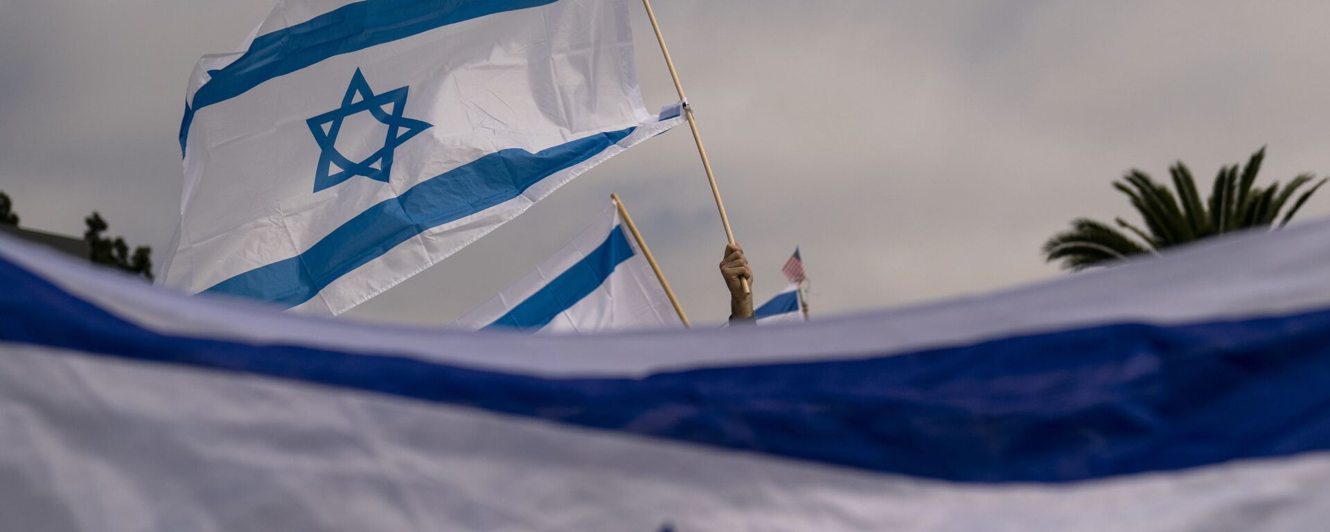 الجيش الإسرائيلي يعلن مقتل قائد فصيلة في الكتيبة 77