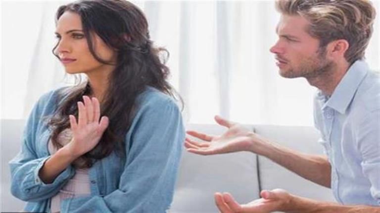 سيدة تتهم زوجها المليونير بالبخل.. والسبب صادم