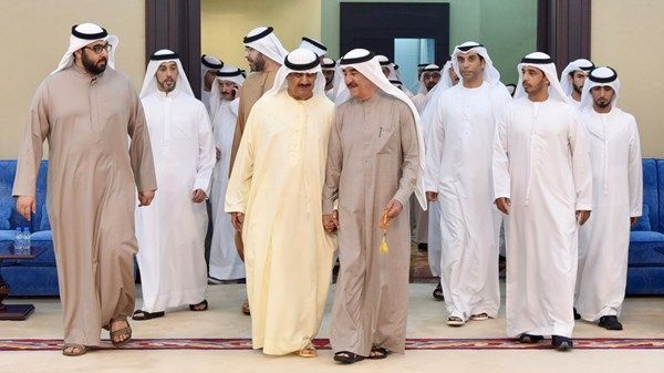 حاكم أم القيوين يستقبل المهنئين بشهر رمضان