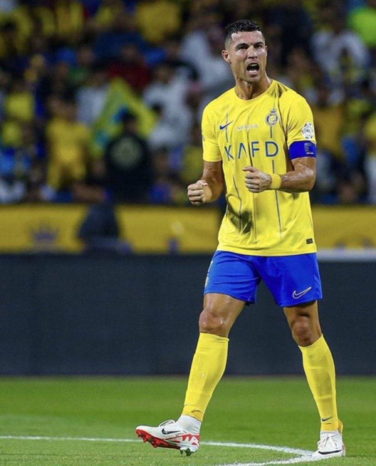 رونالدو يتقدم اللاعبين المنضمين  لمنتخباتهم