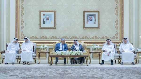 حاكم الشارقة يتقبل التهاني بشهر رمضان في قصر البديع العامر