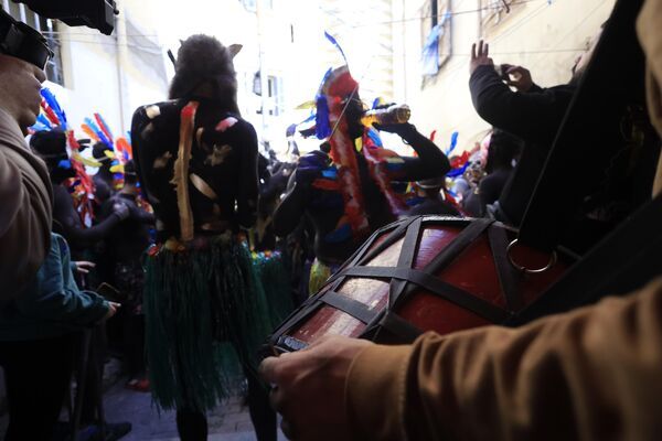 "مهرجان الزامبو" تقليد غريب قبل الصوم عند الطوائف المسيحية الشرقية.. فيديو وصور