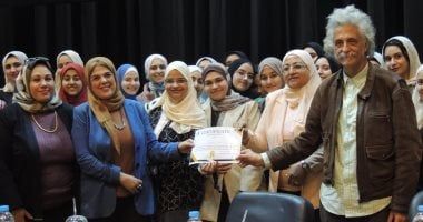 نقيب أطباء القاهرة: مشروبات الطاقة والسجائر الإلكترونية الأكثر تأثيراً على صحة الشباب