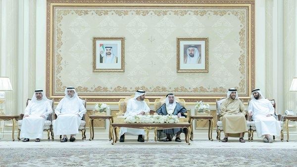 الحكام يواصلون استقبال المهنئين بالشهر الفضيل