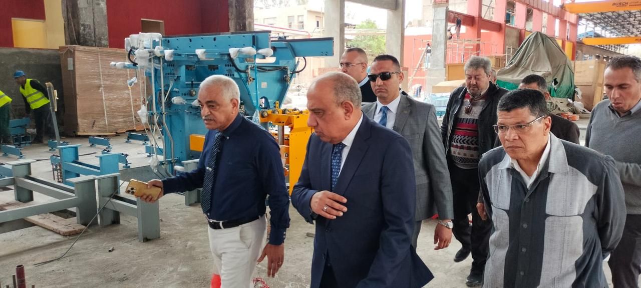 وزير قطاع الأعمال العام يتابع معدلات الإنتاج والتشغيل بـ"الدلتا للصلب" فى زيارة مفاجئة
