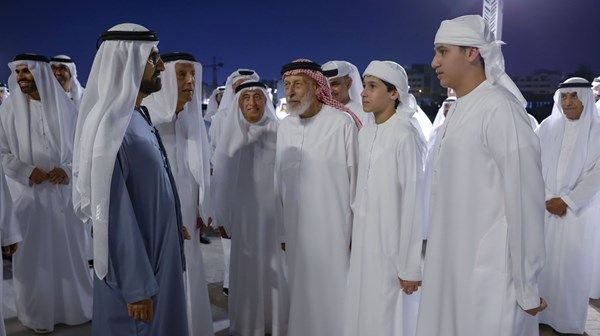 محمد بن راشد يستقبل أعيان البلاد وكبار المسؤولين ورجال الأعمال والمهنئين بشهر رمضان