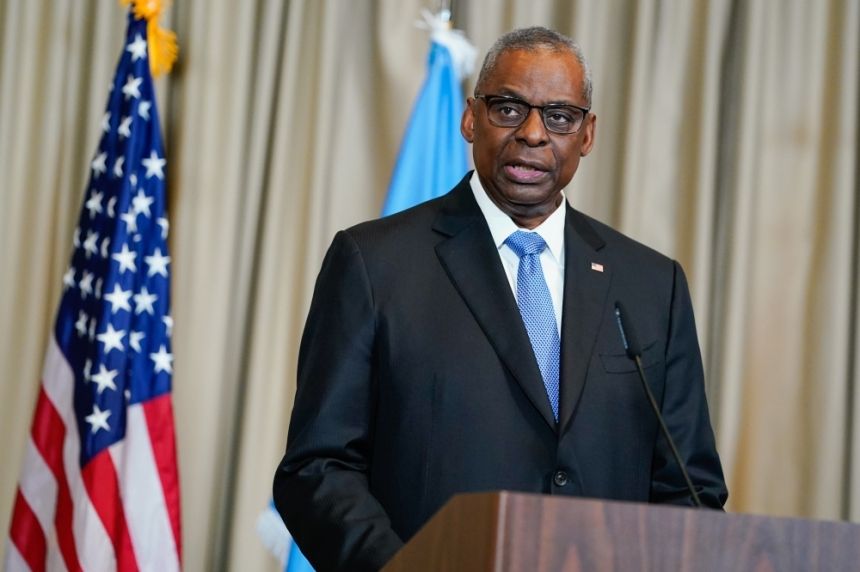 وزير الدفاع الأمريكي يحذر: "بقاء أوكرانيا في خطر"