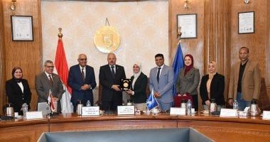 جائزة مصر للتميز تعقد اجتماع لجنة تحكيم جوائز التميز الداخلية بجامعة قناة السويس