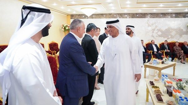 سعود بن صقر يستقبل عدداً من القناصل لدى الدولة