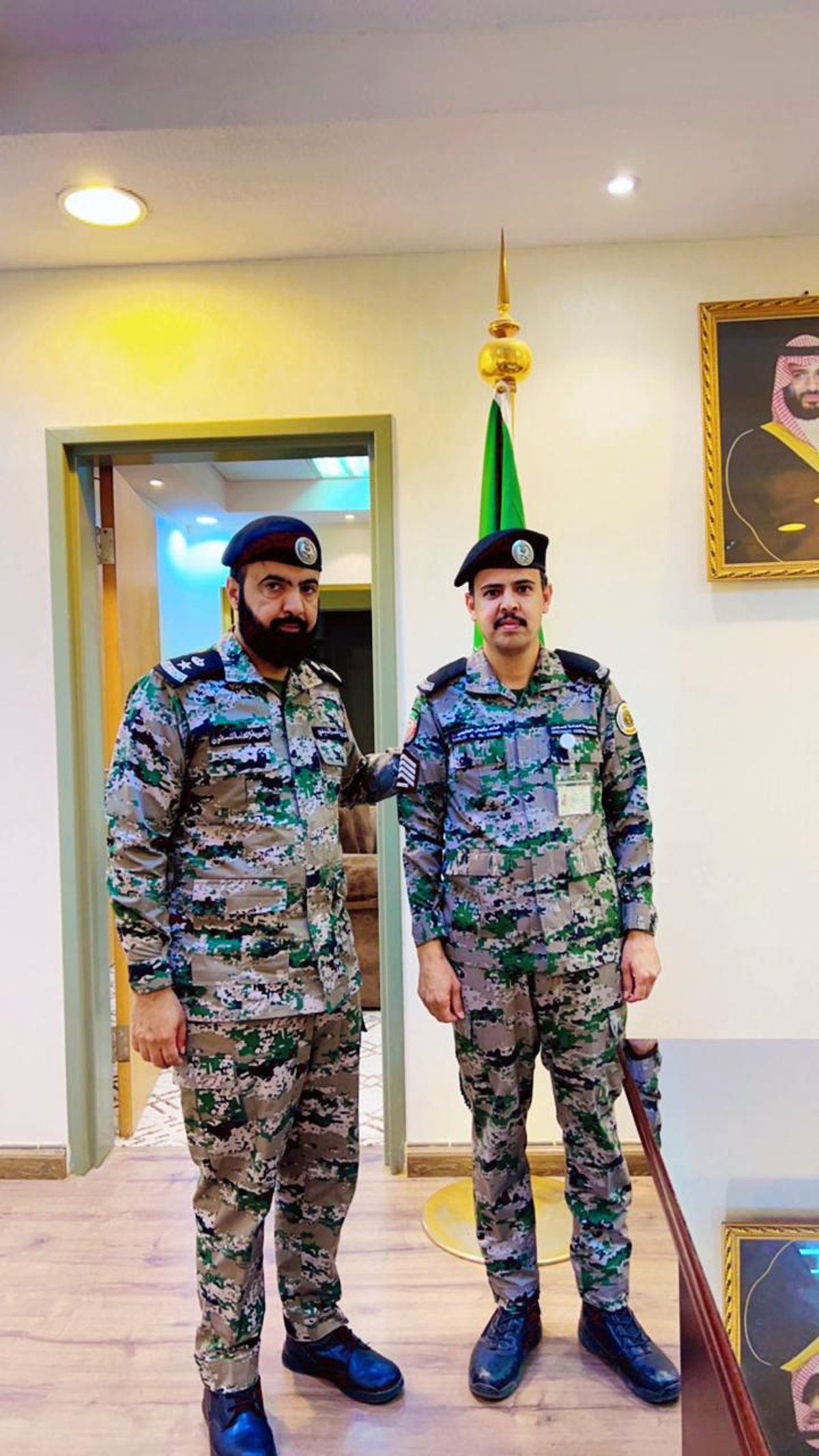 "الشهراني" يقلد "الدعجاني" رتبته الجديدة بسجون بيشة