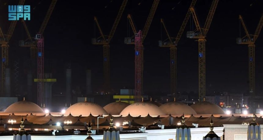 قباب المسجد النبوي.. تحف معمارية توفر المناخ المناسب للمصلين