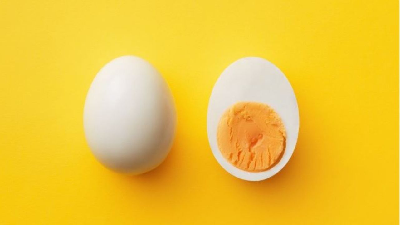 بياض البيض أم البيضة الكاملة.. ما هو أكثر صحة؟ اقرأ واكتشف