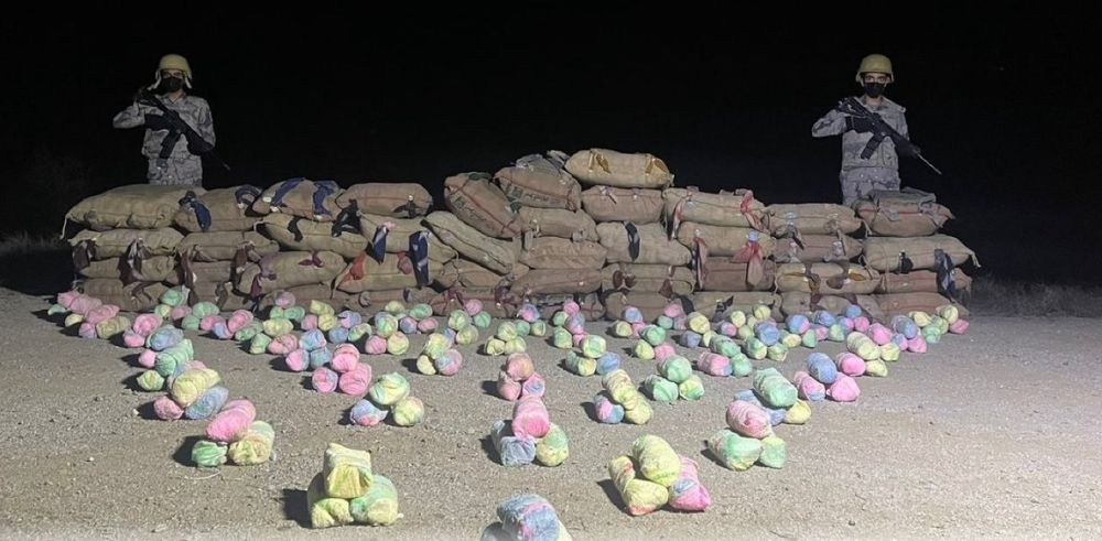 "دوريات المجاهدين" تقبض على شخصين لترويج أقراصًا خاضعة للتداول الطبي بجدة