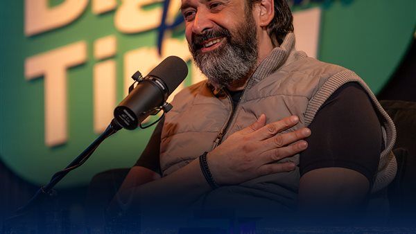 كريم عبد العزيز:" أنا شرقى فى تربية ولادى..وموقف لاينساه مع أحمد زكى"