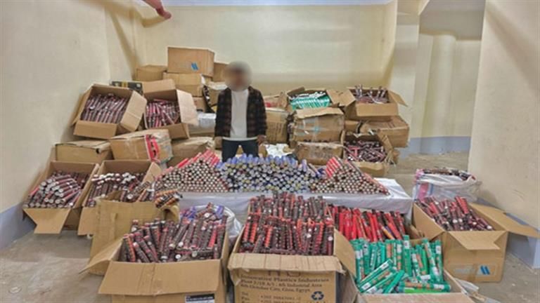 القبض على شخص روج لـ "بومب وصواريخ" على الفيس بوك بالأقصر