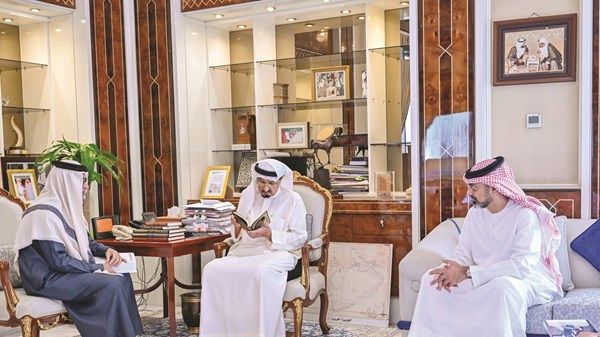 حاكم عجمان: طباعة القرآن وتوزيعه من أسمى الأعمال لخدمة الإسلام