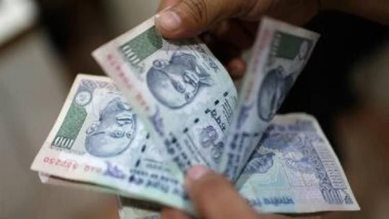 واقعة غريبة.. بنك يسمح لعملائه سحب ملايين الدولارات عن طريق الخطأ.. وهذا ما حدث