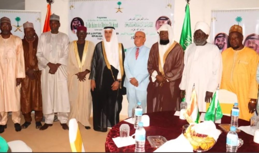 ارتفاع مساعدات المملكة للنيجر إلى 65 طنًا من التمور و17645 سلة غذائية