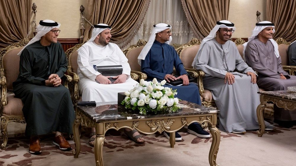 رئيس الدولة والرئيس المصري يبحثان العلاقات الأخوية ومستجدات المنطقة