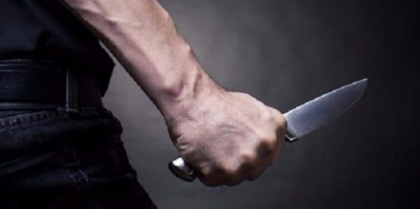 المهرة.. أثيوبي الجنسية يقتل زوجته "طعنا" والشرطة تلقي عليه القبض أثناء محاولته الفرار