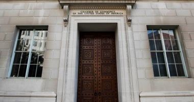 كيف تستفيد الأعمال الصغيرة من الذكاء الاصطناعى؟.. الغرفة الأمريكية تجيب