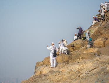 الخليج اليوم .. "مهبط الوحي".. قصة غار العزلة "حراء" مقصد الملايين من الزوار سنوياً