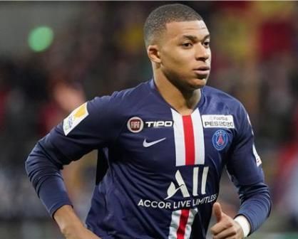 مبابي يكشف موعد حسم قراره بشأن وجهته المقبلة