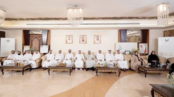 «مجالس الداخلية» تناقش «منظومة القيم الإماراتية»
