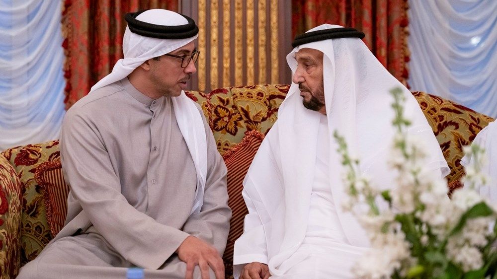 منصور بن زايد يزور محمد بن بطي آل حامد بمنزله في أبوظبي