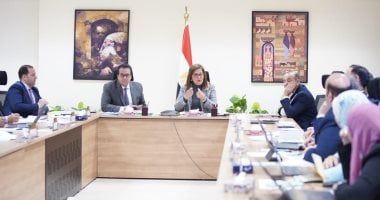 وزيرا التخطيط والصحة يناقشان الخطة الاستثمارية لوزارة الصحة للعام المالى 24/2025