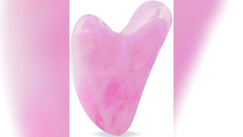 الامارات | سلاح بحجم راحة اليد.. لمحاربة التجاعيد