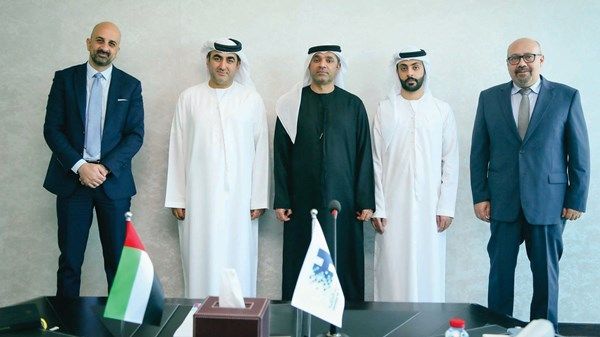 جامعة حمدان بن محمد الذكية تستقبل وفداً من بلدية دبي