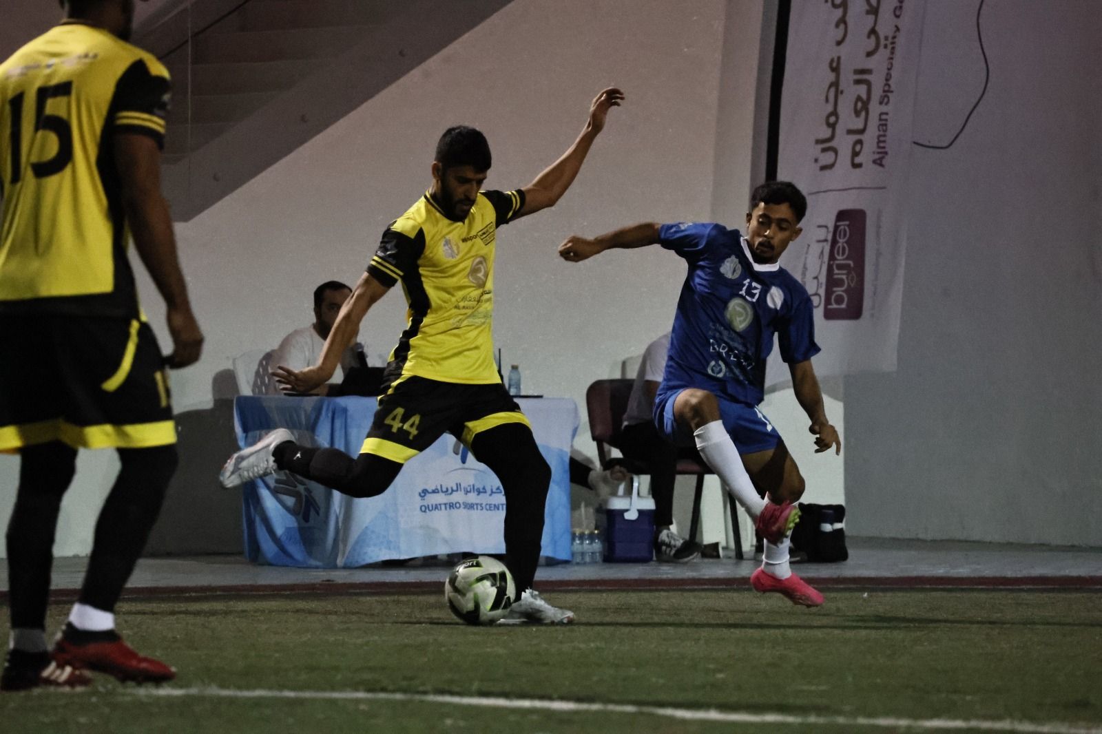 الامارات | مواجهتان مثيرتان في نصف نهائي كرة قدم عجمان الرياضية