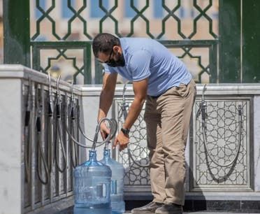الخليج اليوم .. 400 ألف لتر ماء زمزم لقاصدي "المسجد النبوي" يومياً في رمضان