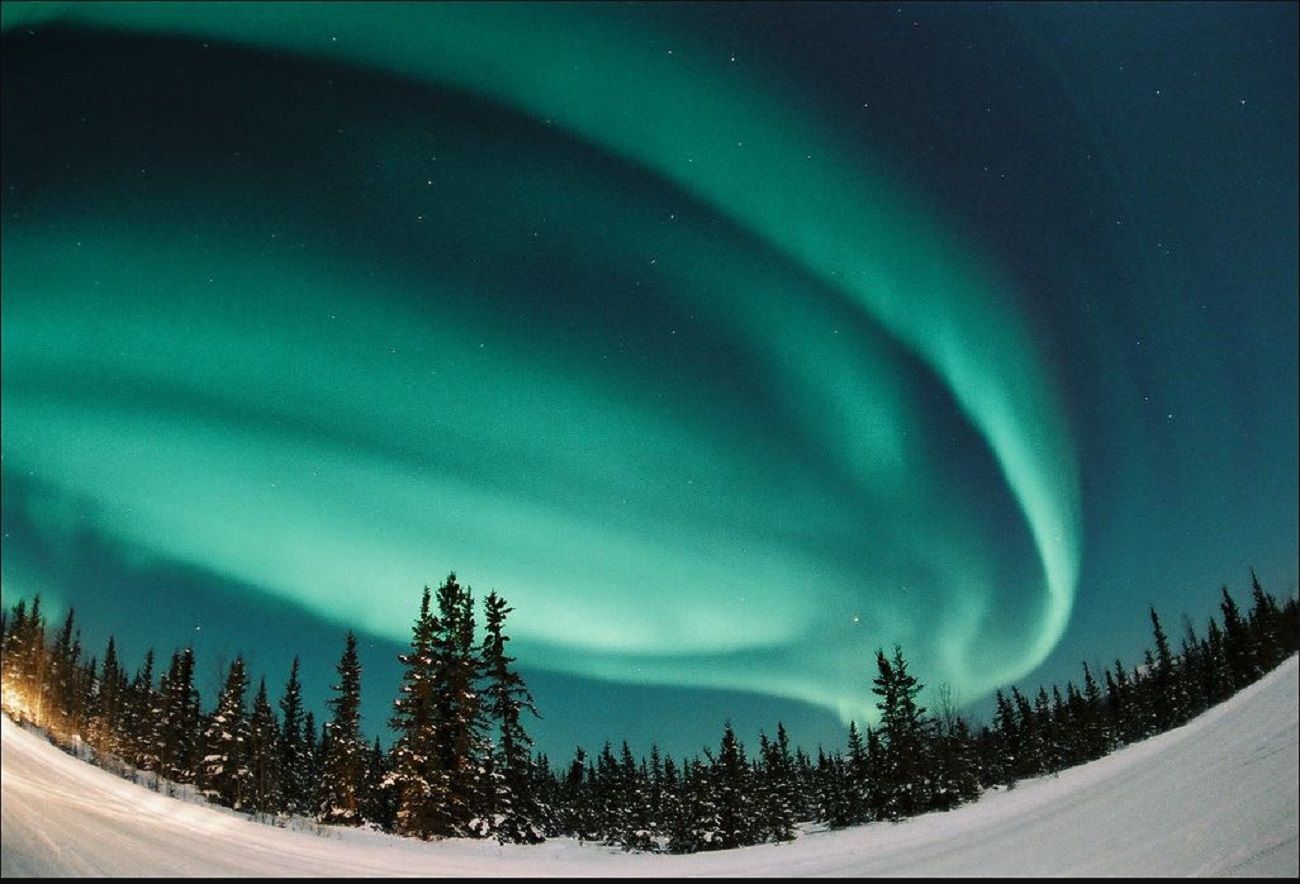 الامارات | خبراء أكَدوا عدم القلق من هذه الظاهرة.. تحذيرات من "عواصف مغناطيسية وشيكة"