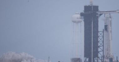 تكنولوجيا: SpaceX تطلق 23 قمرًا صناعيًا من نوع Starlink للإنترنت من فلوريدا