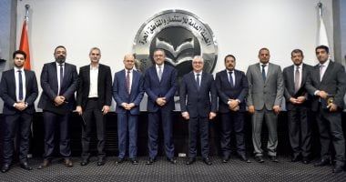 الهيئة العامة للاستثمار والمناطق الحرة تسلم ست رخص ذهبية جديدة