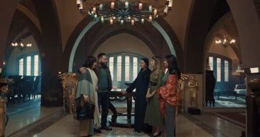 مسلسل بيت الرفاعى الحلقة 17.. أحمد رزق يصطحب عايدة رياض للإقامة معه