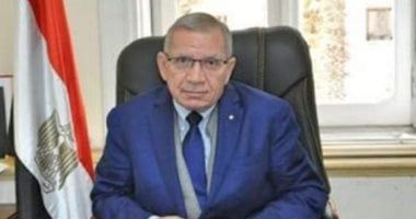 وصول جثمان نائب وزير التعليم لمسجد الحصرى لأداء صلاة الجنازة