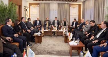 الشعب الجمهورى يستضيف لفيفا من قيادات الأحزاب والنواب فى صالون بشأن المحليات